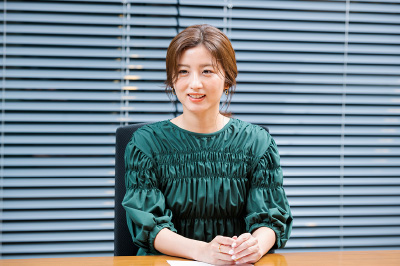 宇賀 なつみ 氏