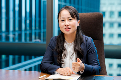 横川 花野 氏
