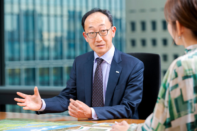 金子 忠裕 氏