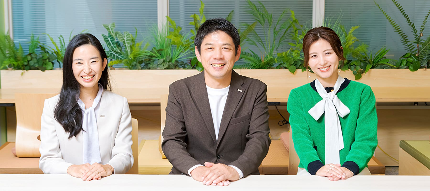 左より大沢真穂氏、倉田洋紀氏、宇賀なつみ氏