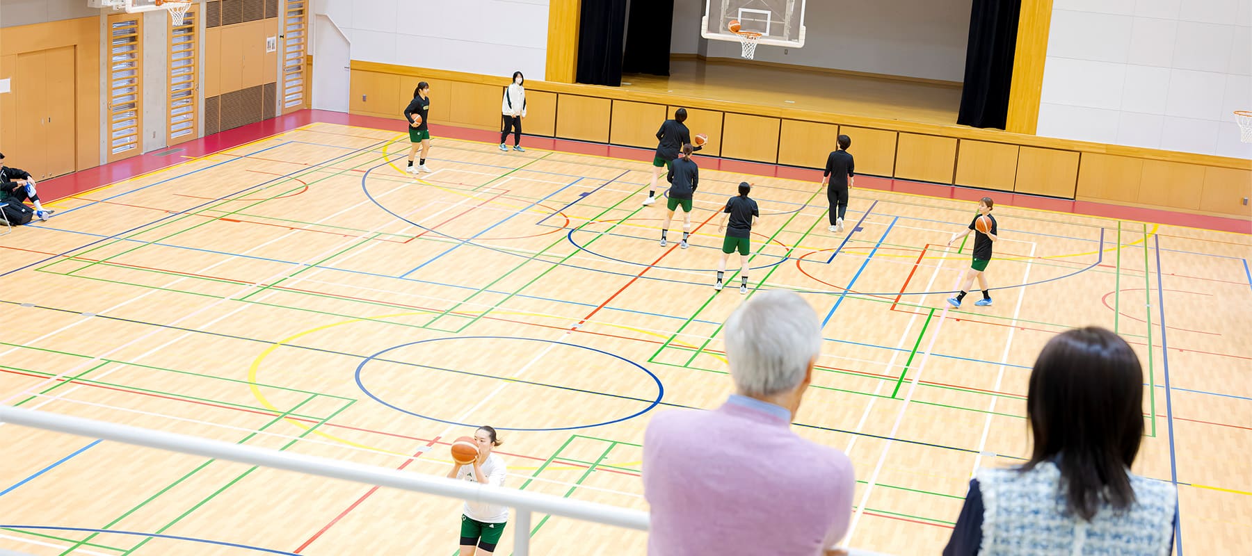 左より福留朗裕氏、宇賀なつみ氏