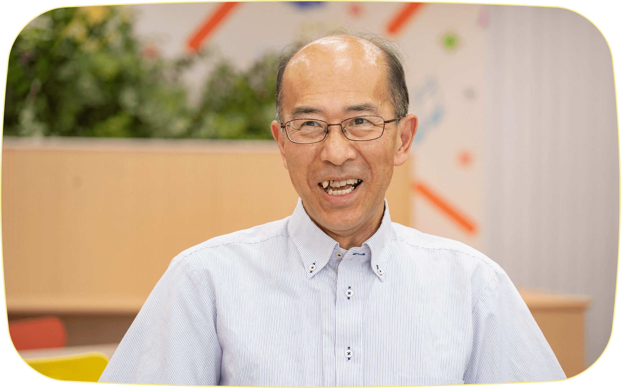 こどもたちの学校での様子について語る緑小学校の市之瀬校長。自身も板橋区のご出身