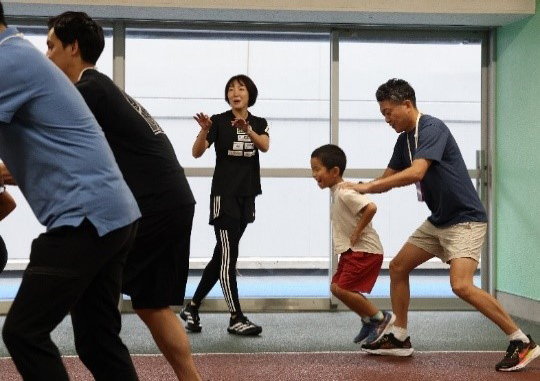親子運動教室の活動風景