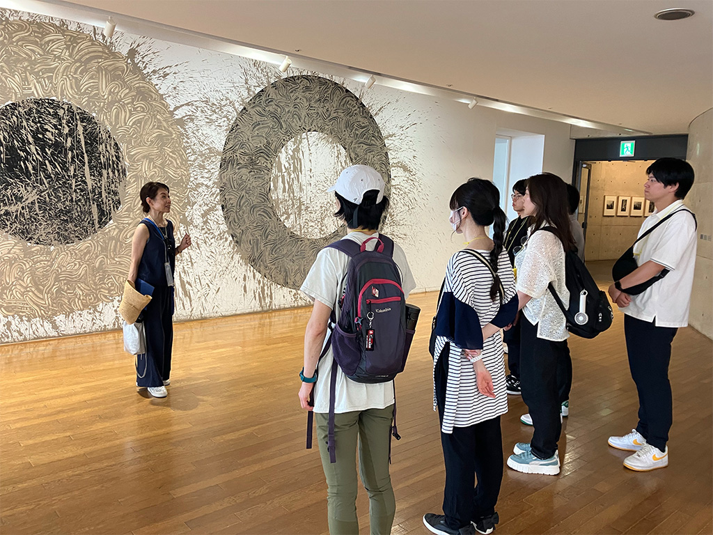 【直島】ベネッセハウス ミュージアムでの対話型鑑賞